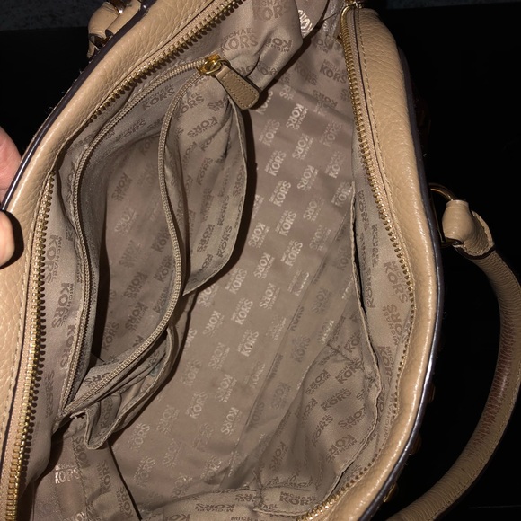 Beige Michael Kor’s Cross body - Picture 3 of 6